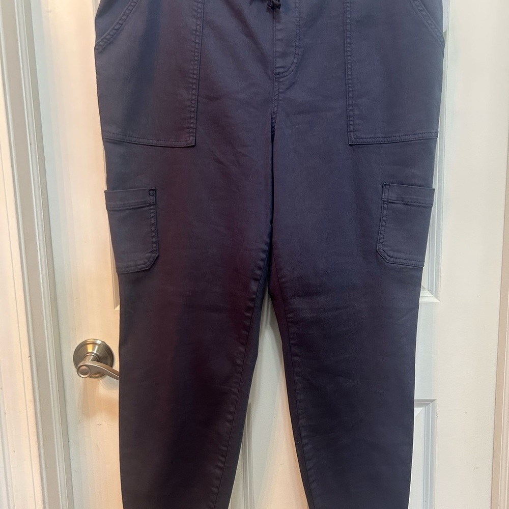 Maurices Blue XL Weekender Cargo Pants with Matching XXL U-Line Scoop Neck Top - Picture 4 of 13